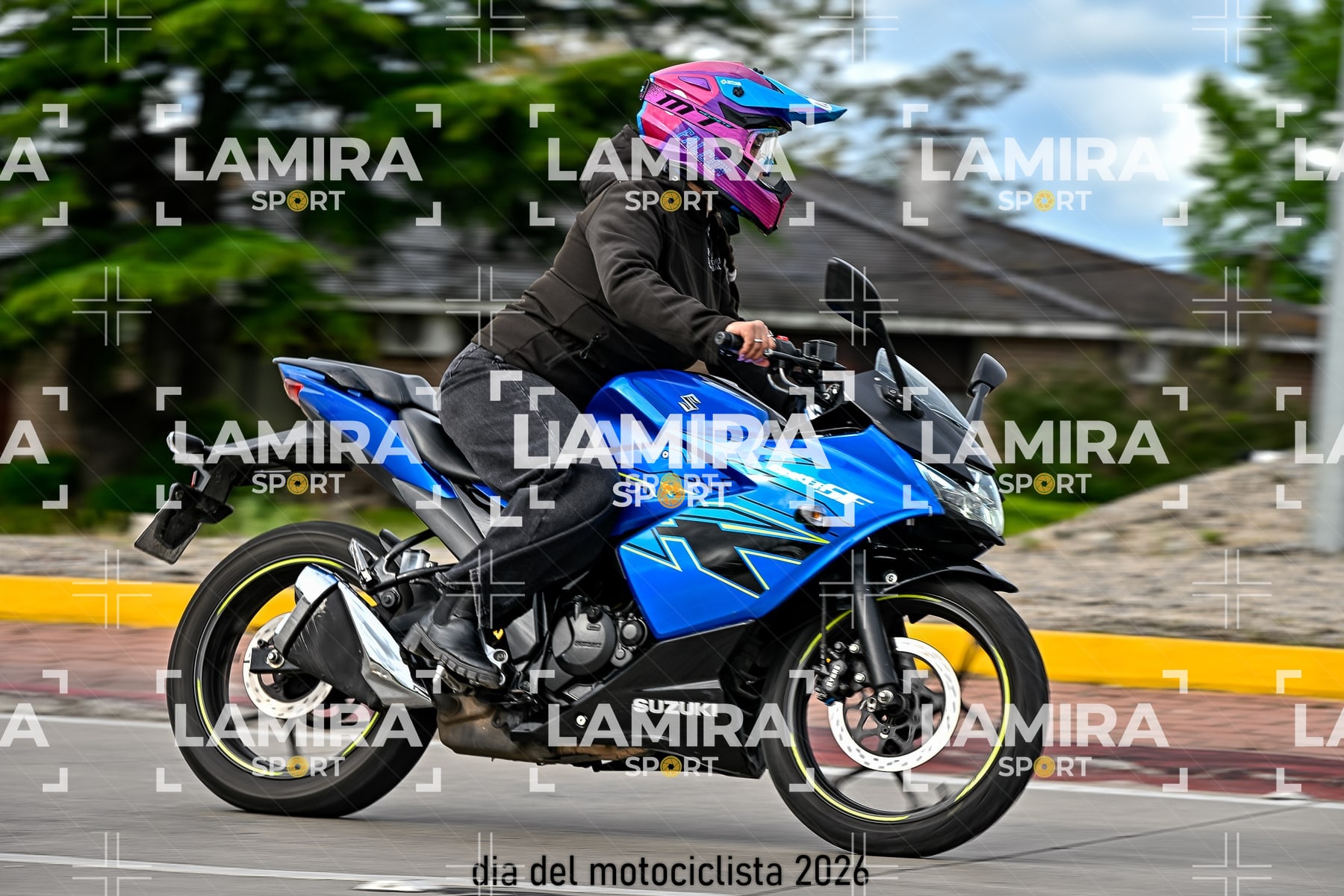 rotonda disa — BCD8488