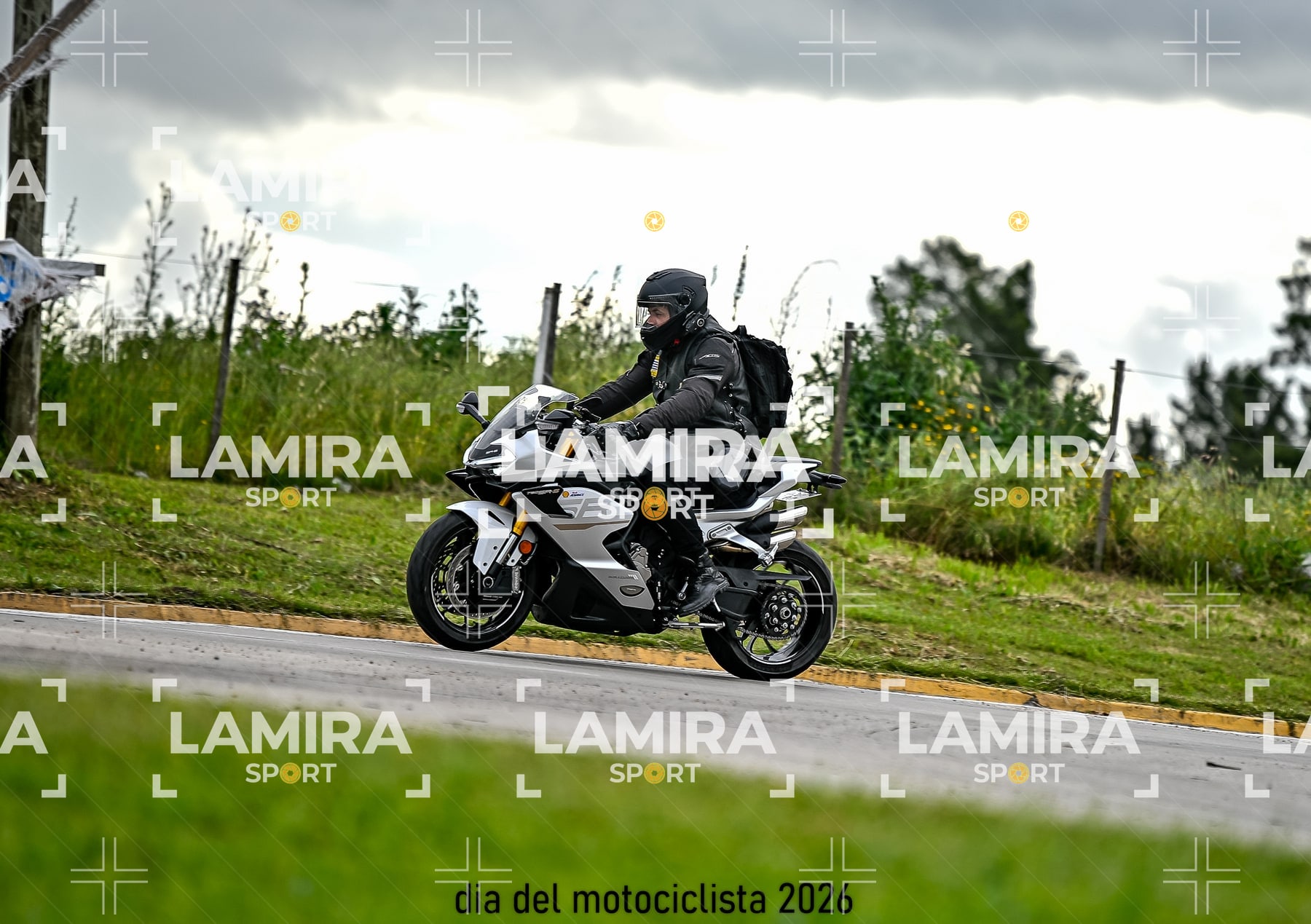 rotonda disa — BCD8695