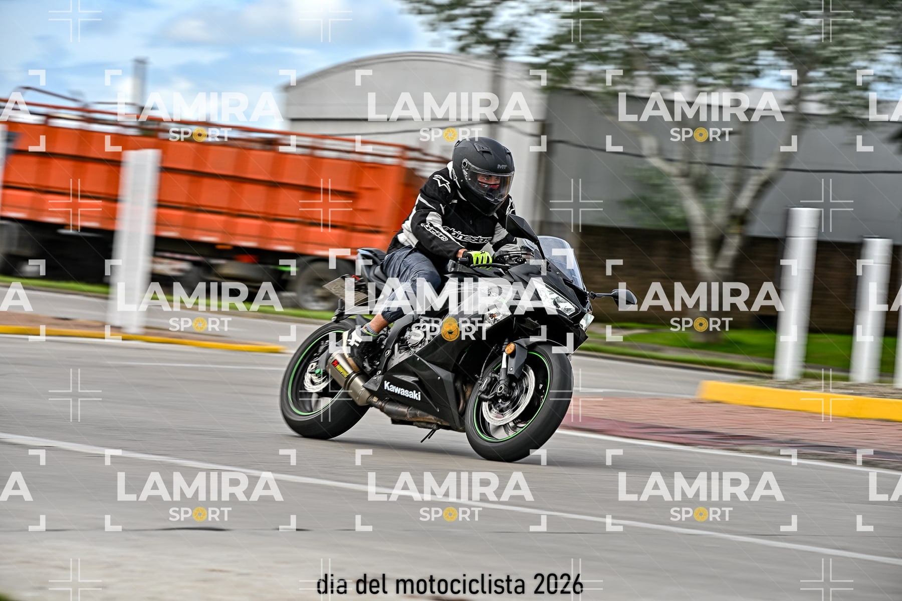 rotonda disa — BCD8374