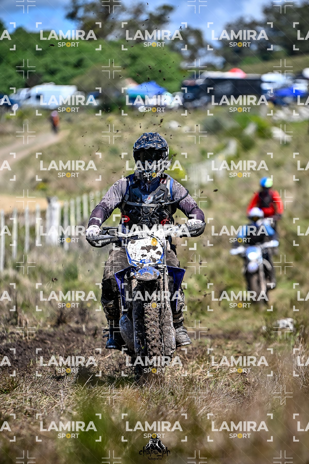 yacatrillo — BCD9657