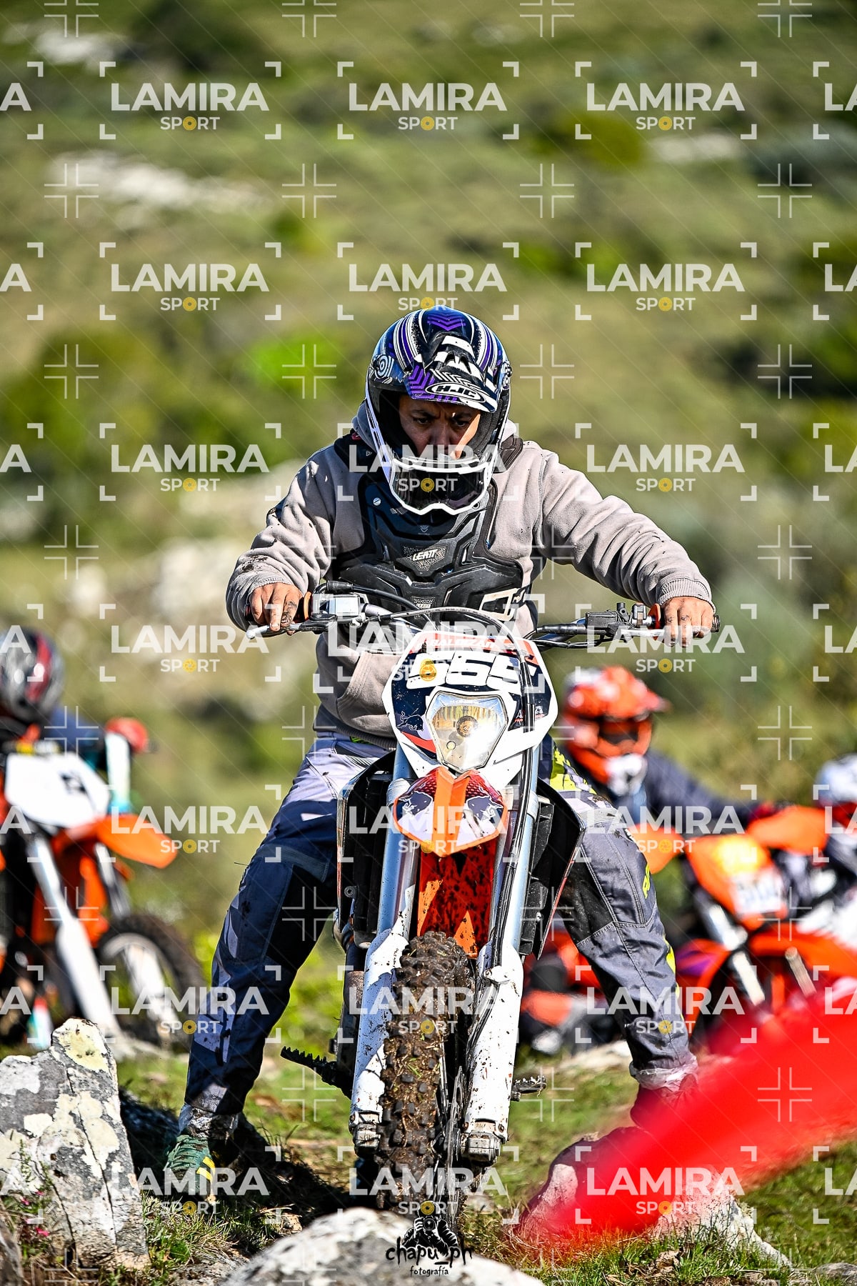 yacatrillo — BCD7985