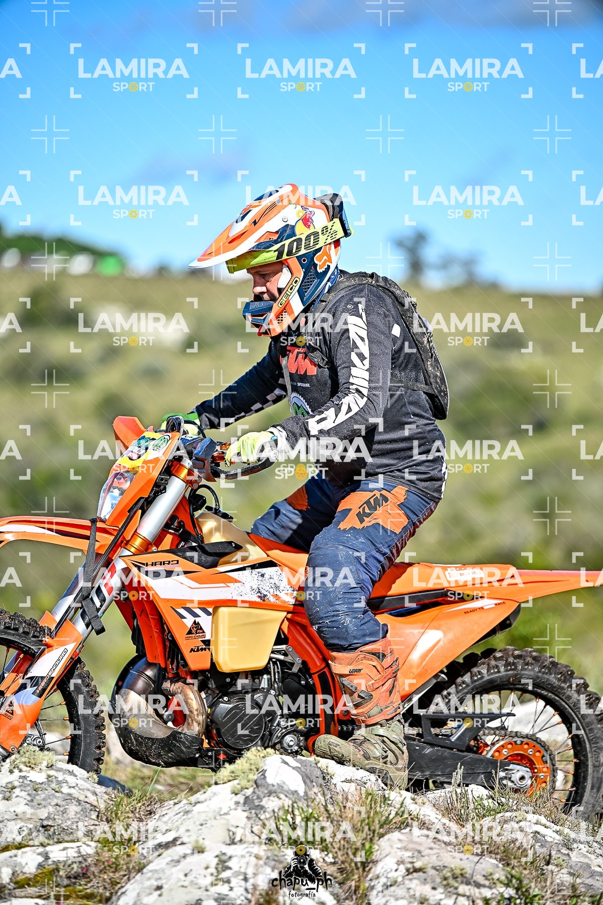 yacatrillo — BCD7940