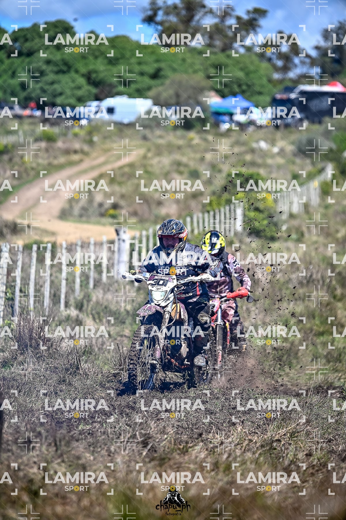 yacatrillo — BCD9594