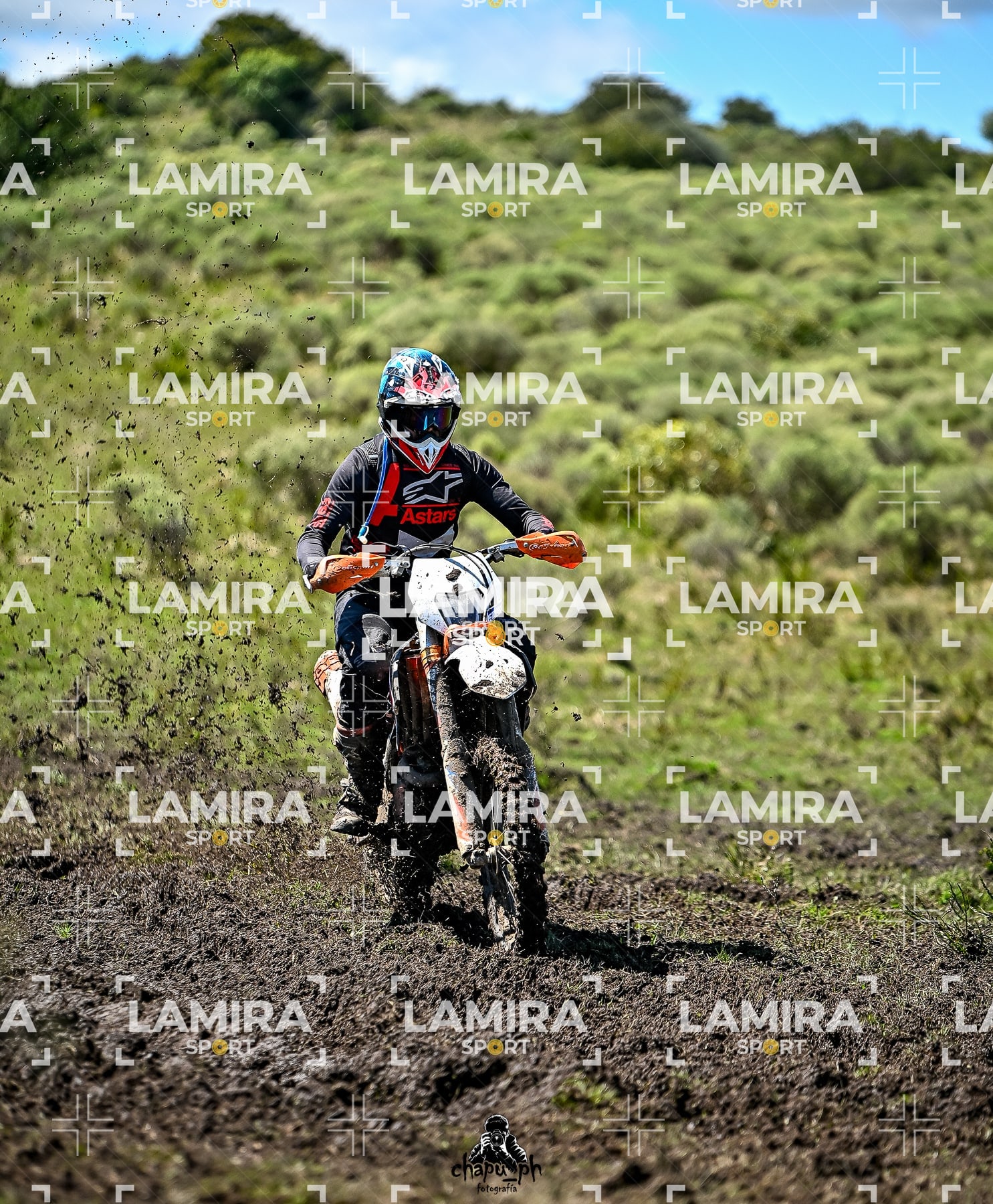 yacatrillo — BCD8986