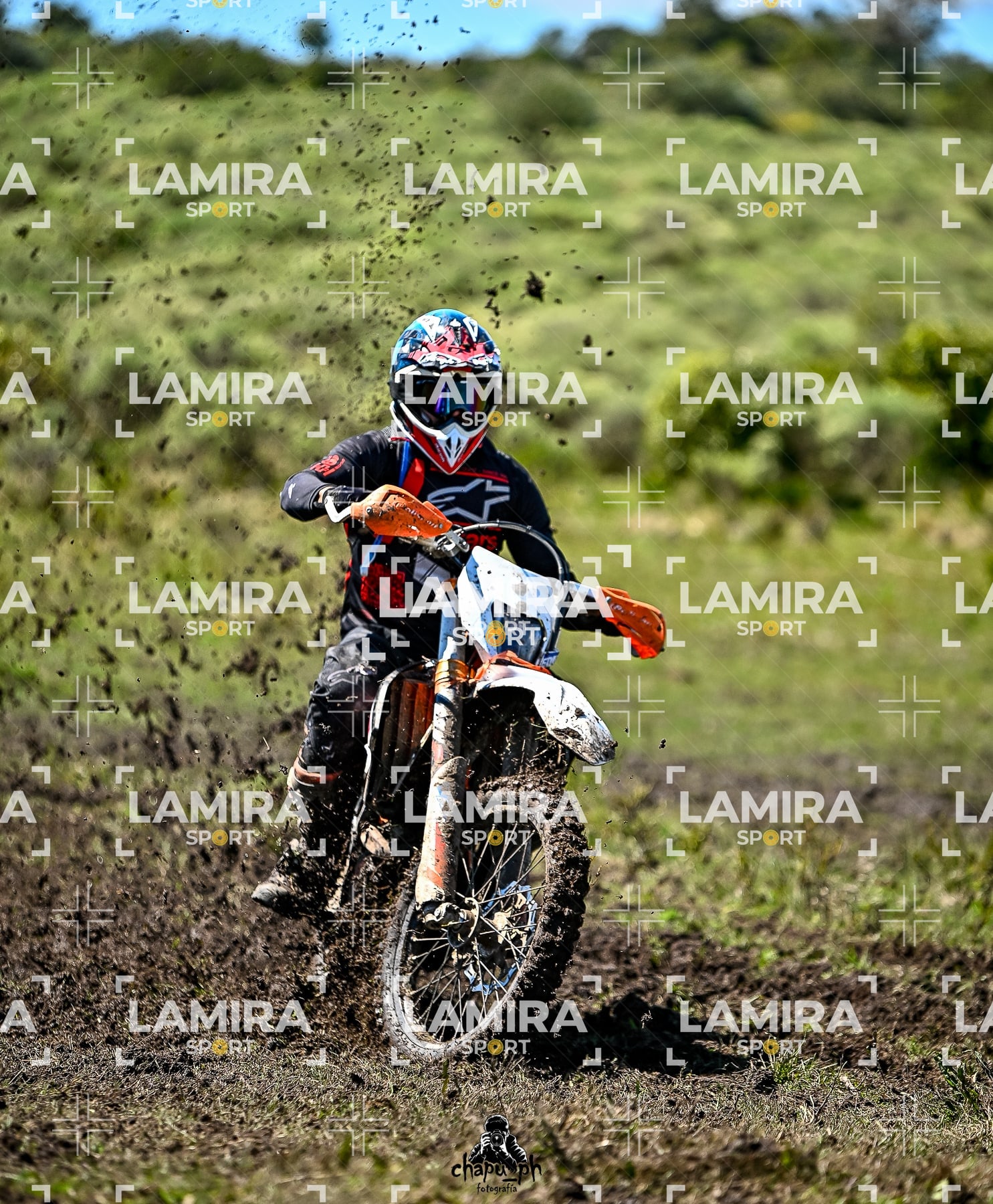 yacatrillo — BCD8991