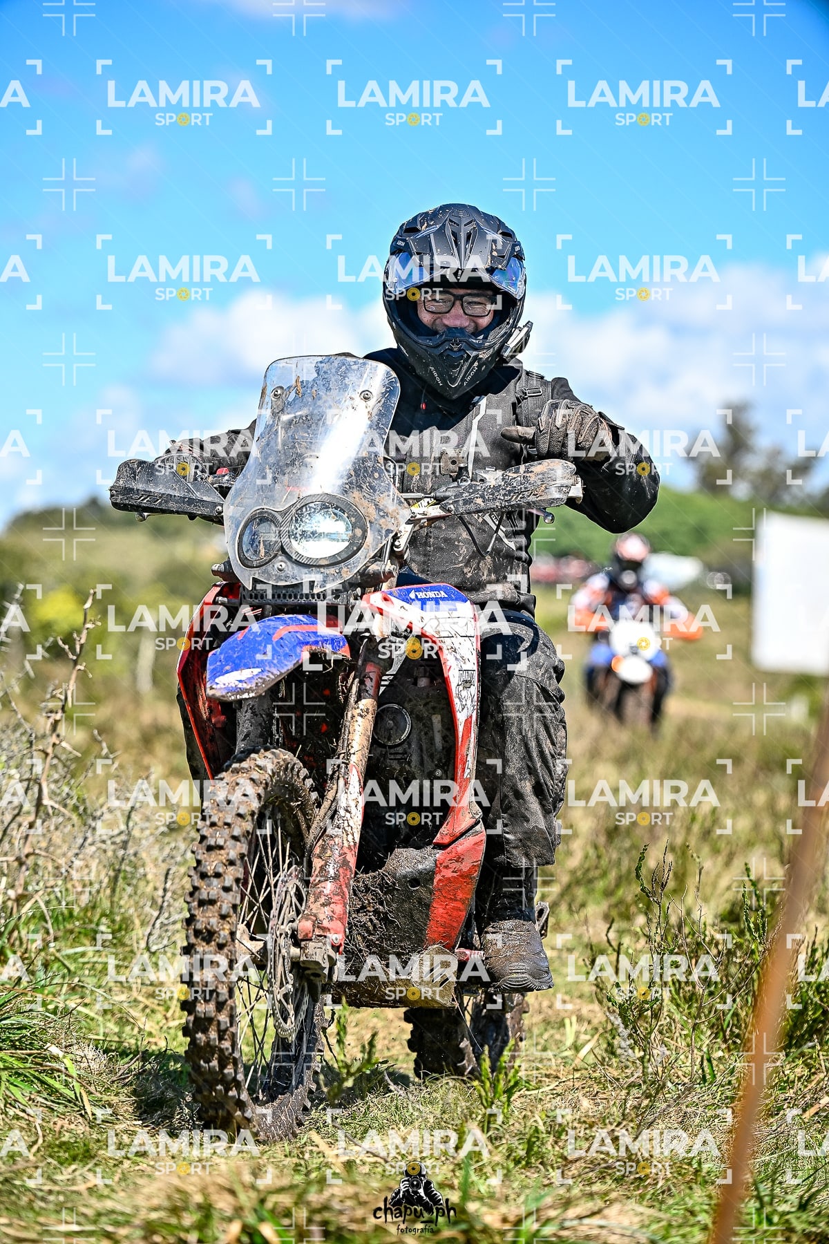 yacatrillo — BCD9443