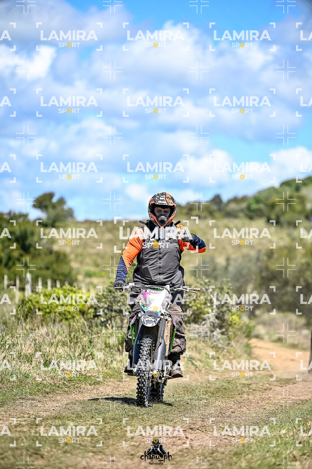 yacatrillo — BCD9353