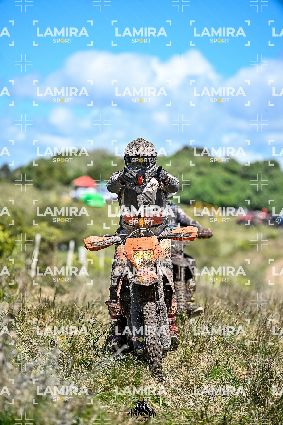 yacatrillo — BCD9458