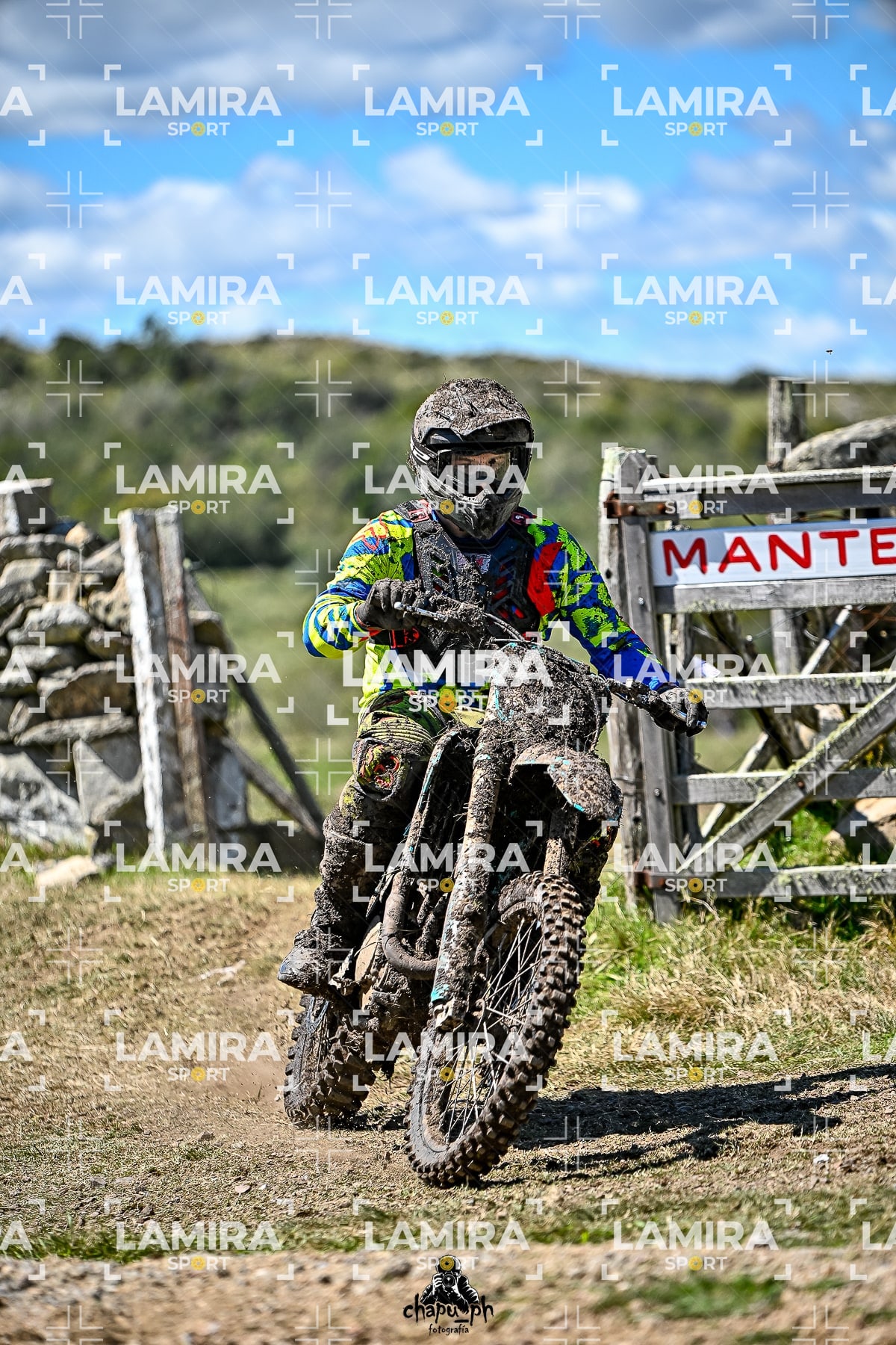 yacatrillo — BCD9249
