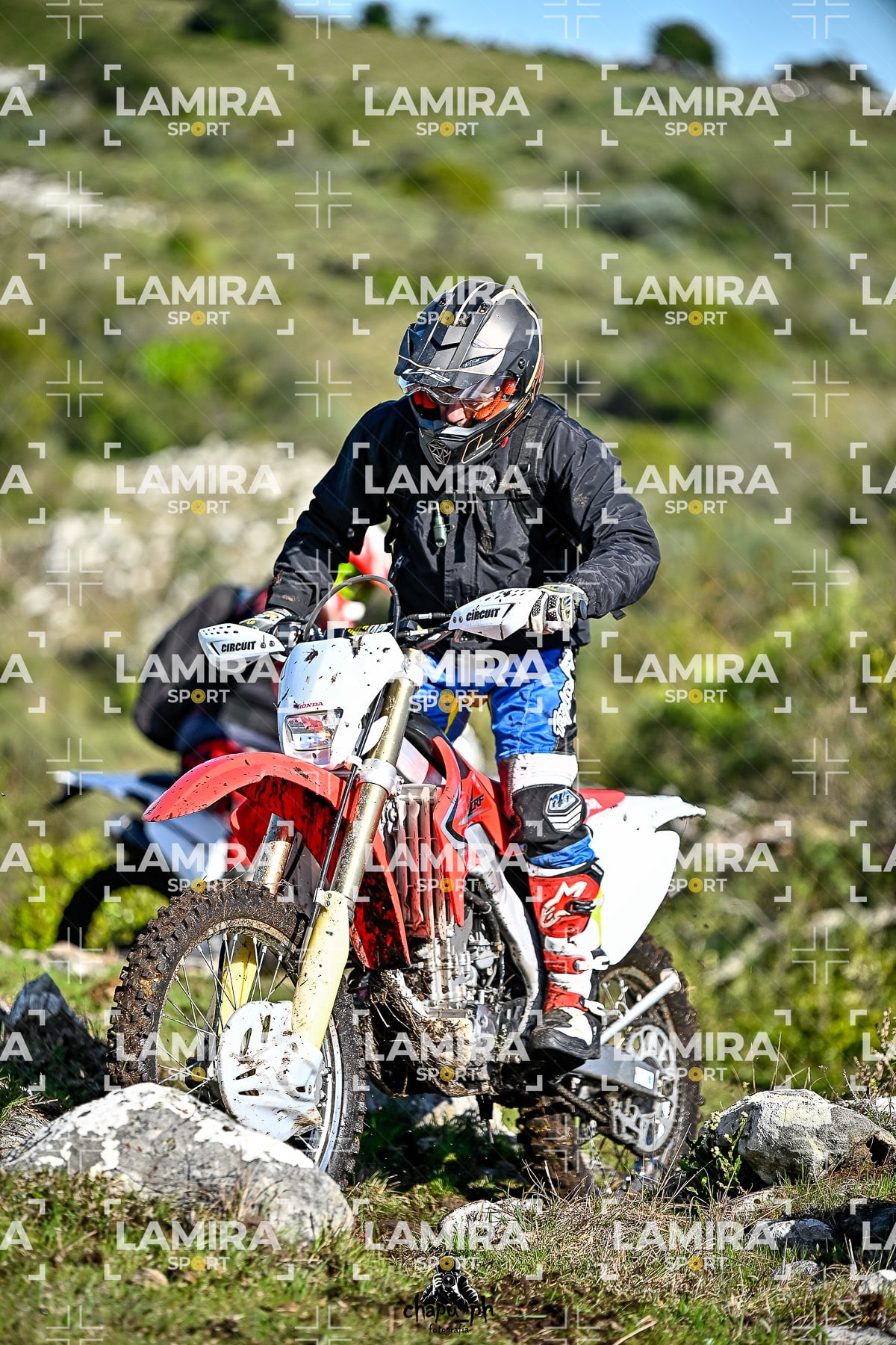 yacatrillo — BCD7561
