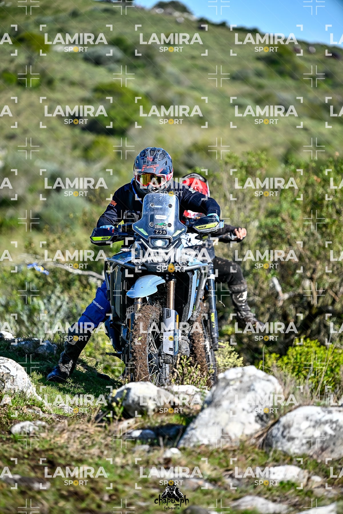 yacatrillo — BCD7551