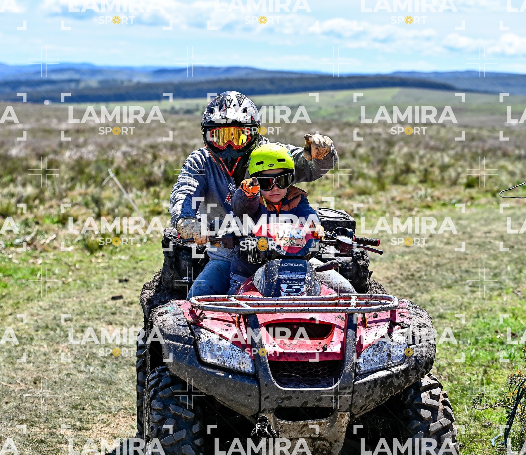 yacatrillo — BCD9416