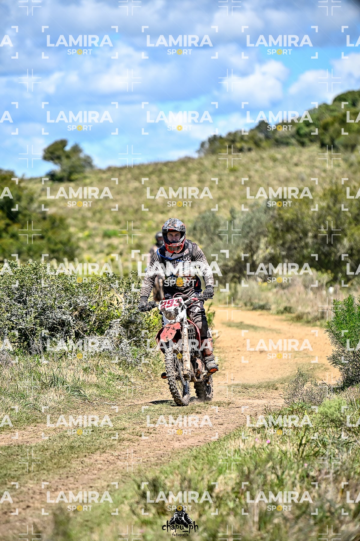 yacatrillo — BCD9356