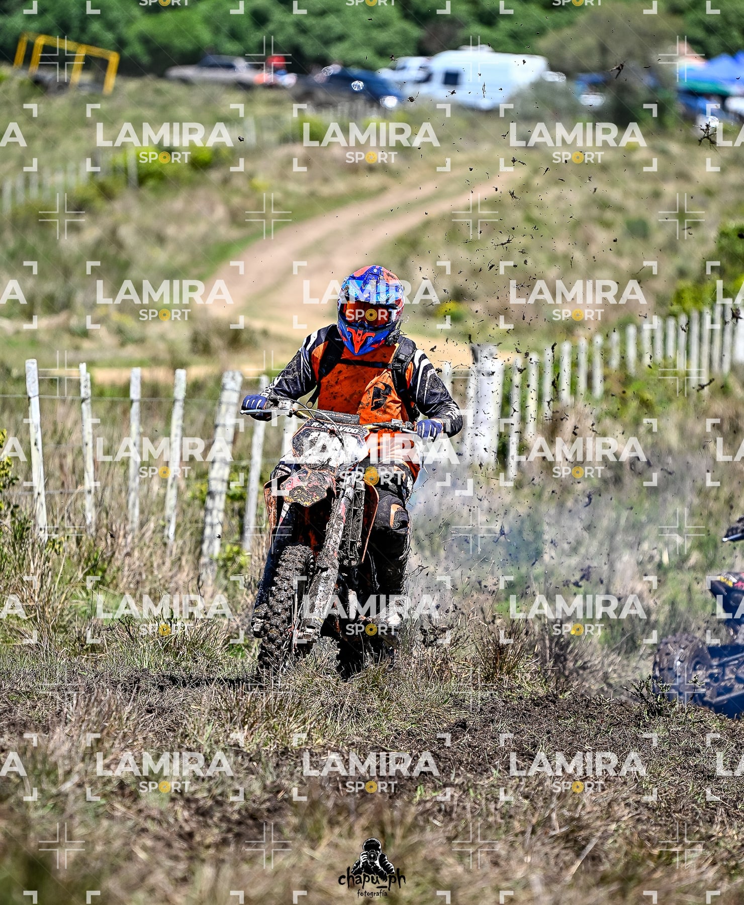 yacatrillo — BCD9582