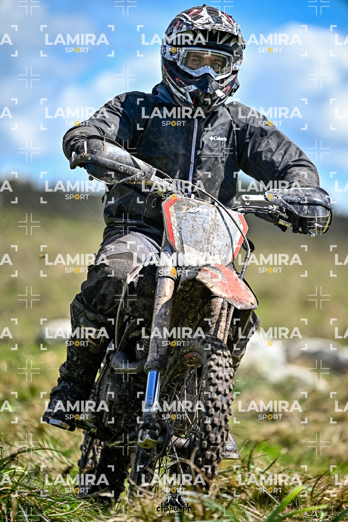 yacatrillo — BCD9870