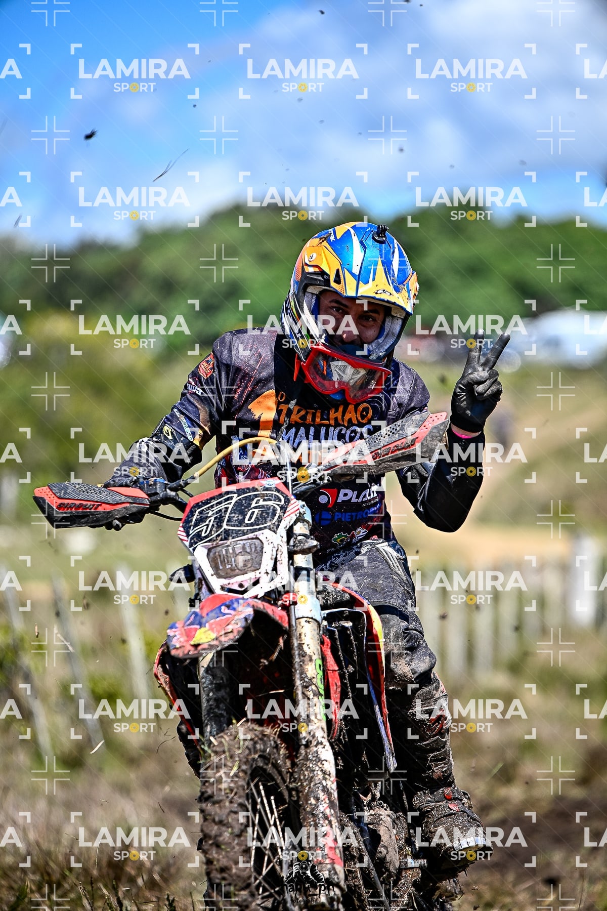 yacatrillo — BCD9636