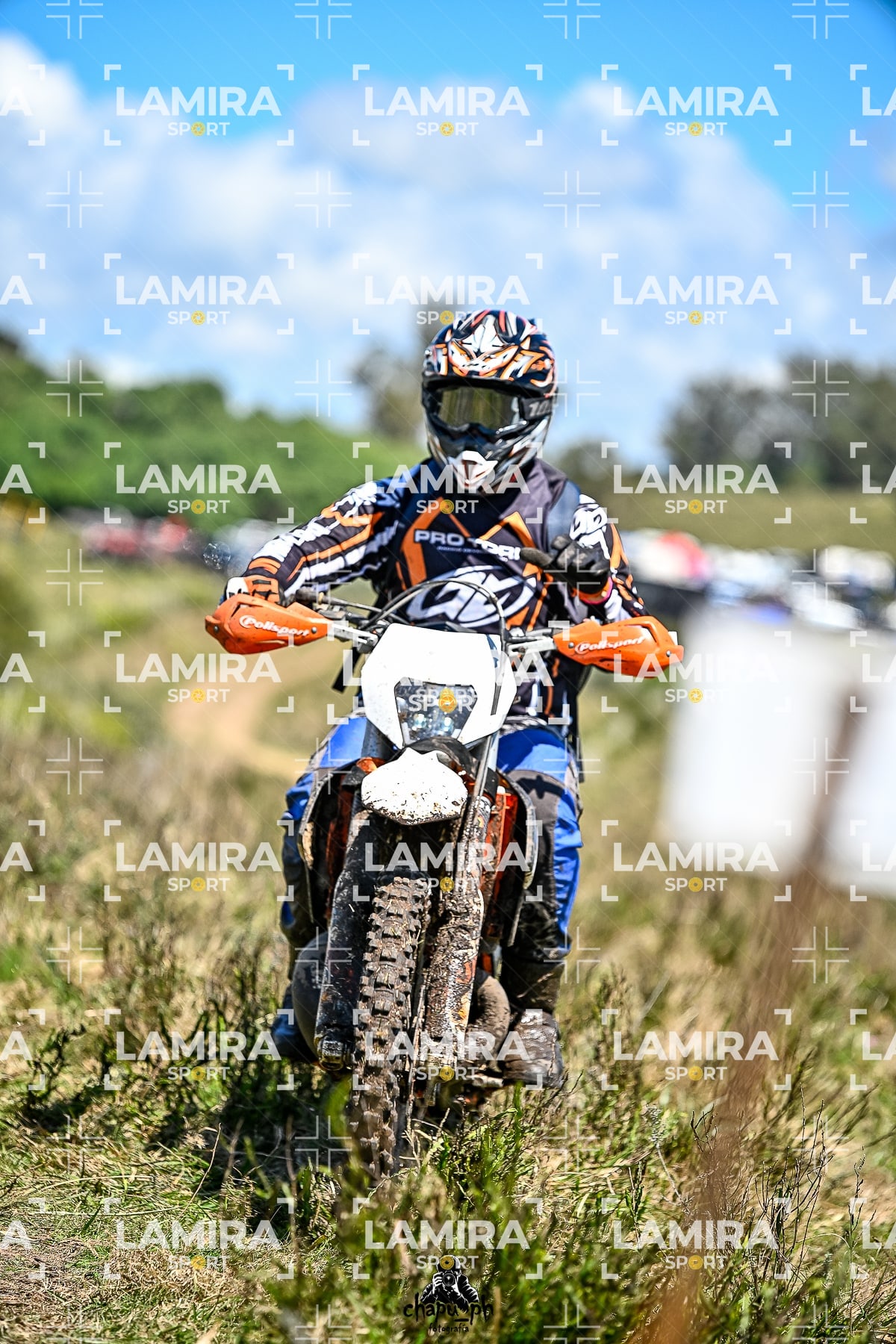 yacatrillo — BCD9446