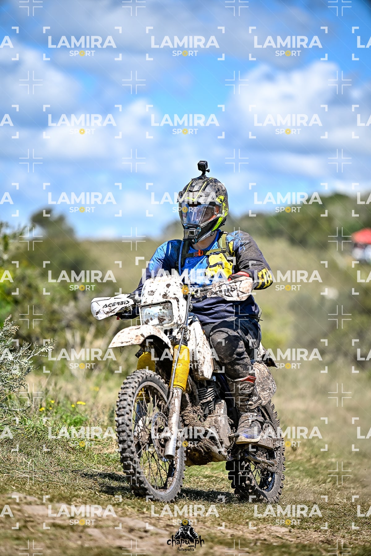 yacatrillo — BCD9235