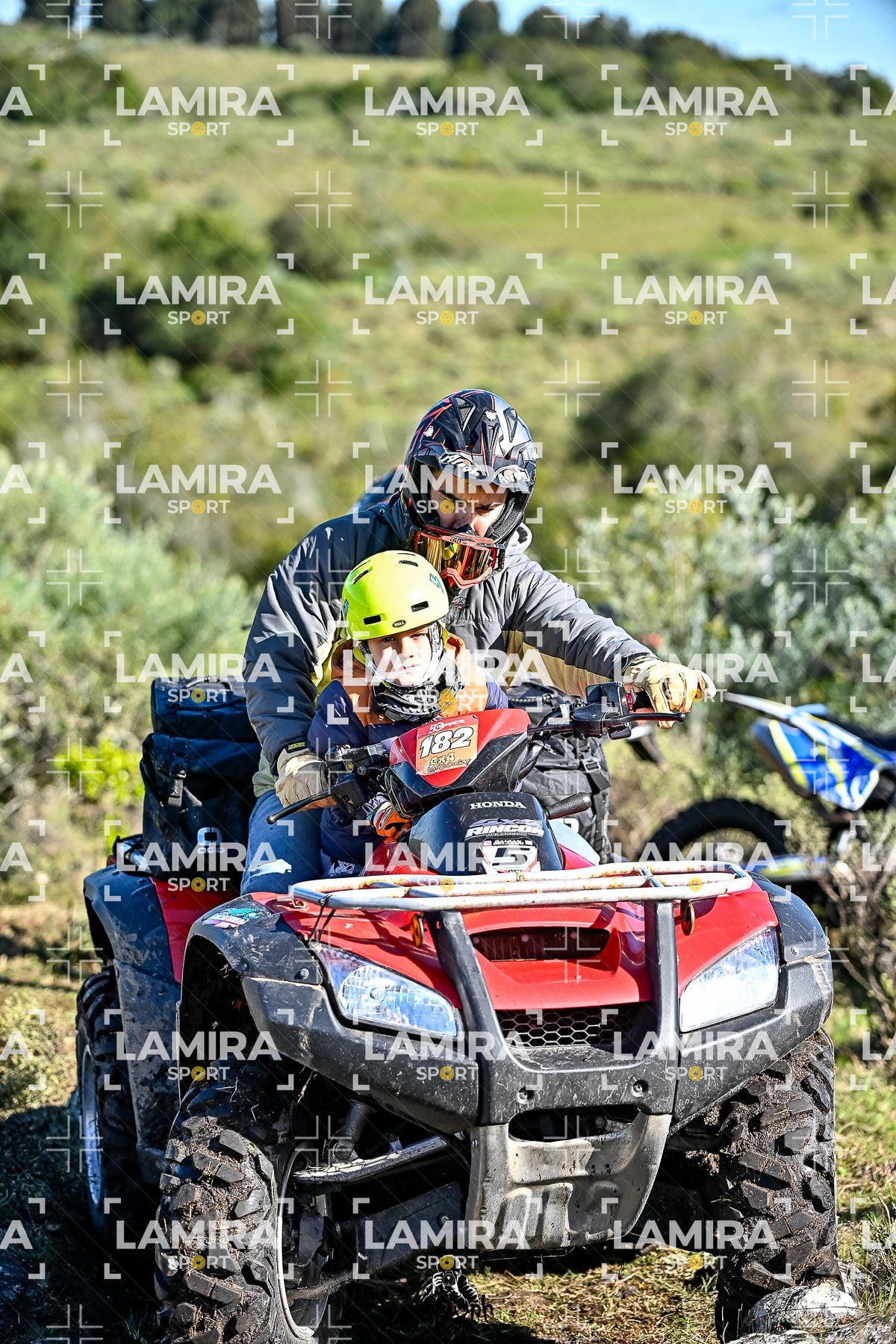 yacatrillo — BCD8292